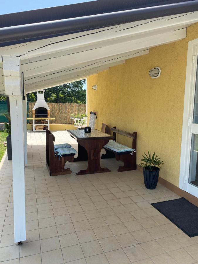 Holiday Home Rosa Gedići Exterior foto